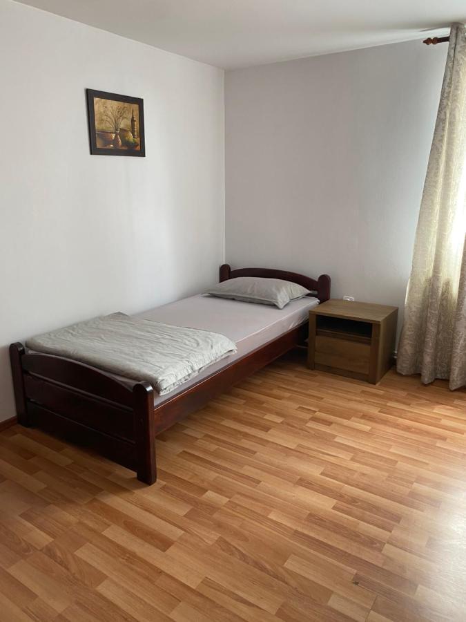 Pensiunea Martuca Surdesti  Dış mekan fotoğraf